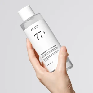 "Anua Heartleaf 77% Soothing Toner এর বোতল, ত্বক শান্ত ও মসৃণ করার জন্য হার্টলিফ ৭৭% পরিমাণের সহায়ক টোনার"